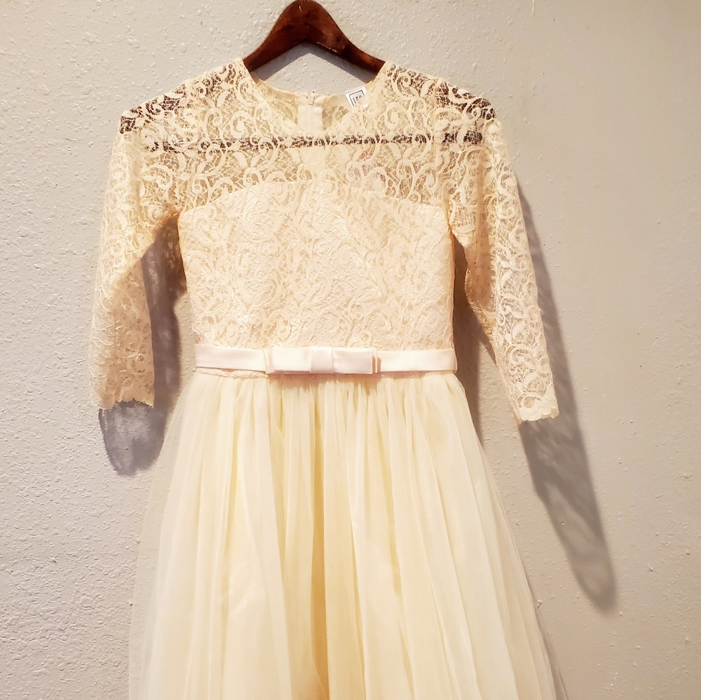 Lace Champagne Girl's Dress 9-10 Formal wedding